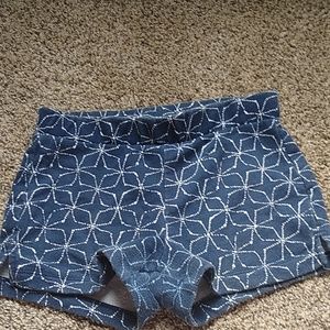 Patterned shorts
